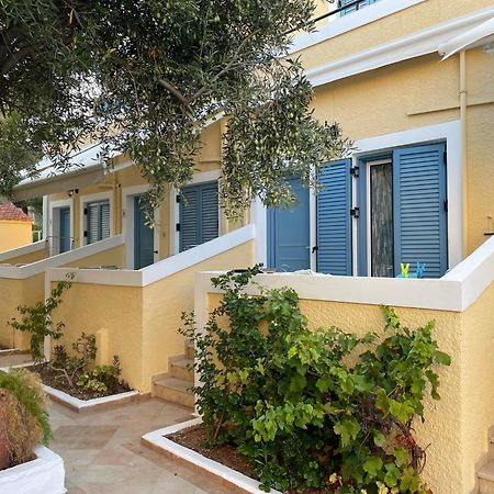 Esperides Maisonettes Agia Marina  Exteriér fotografie