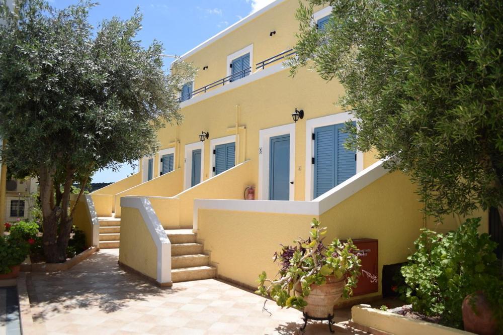 Esperides Maisonettes Agia Marina  Exteriér fotografie