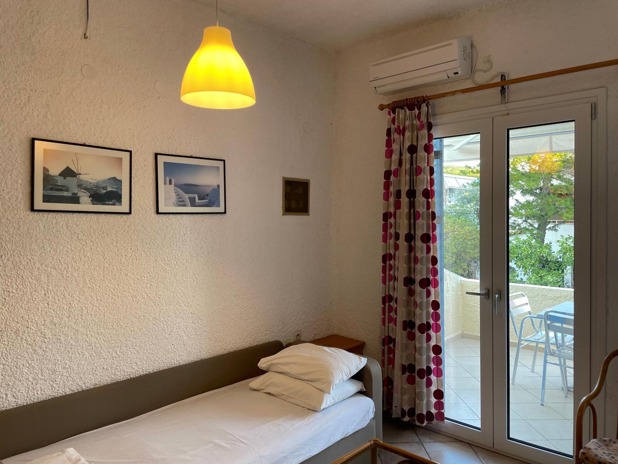 Esperides Maisonettes Agia Marina  Exteriér fotografie