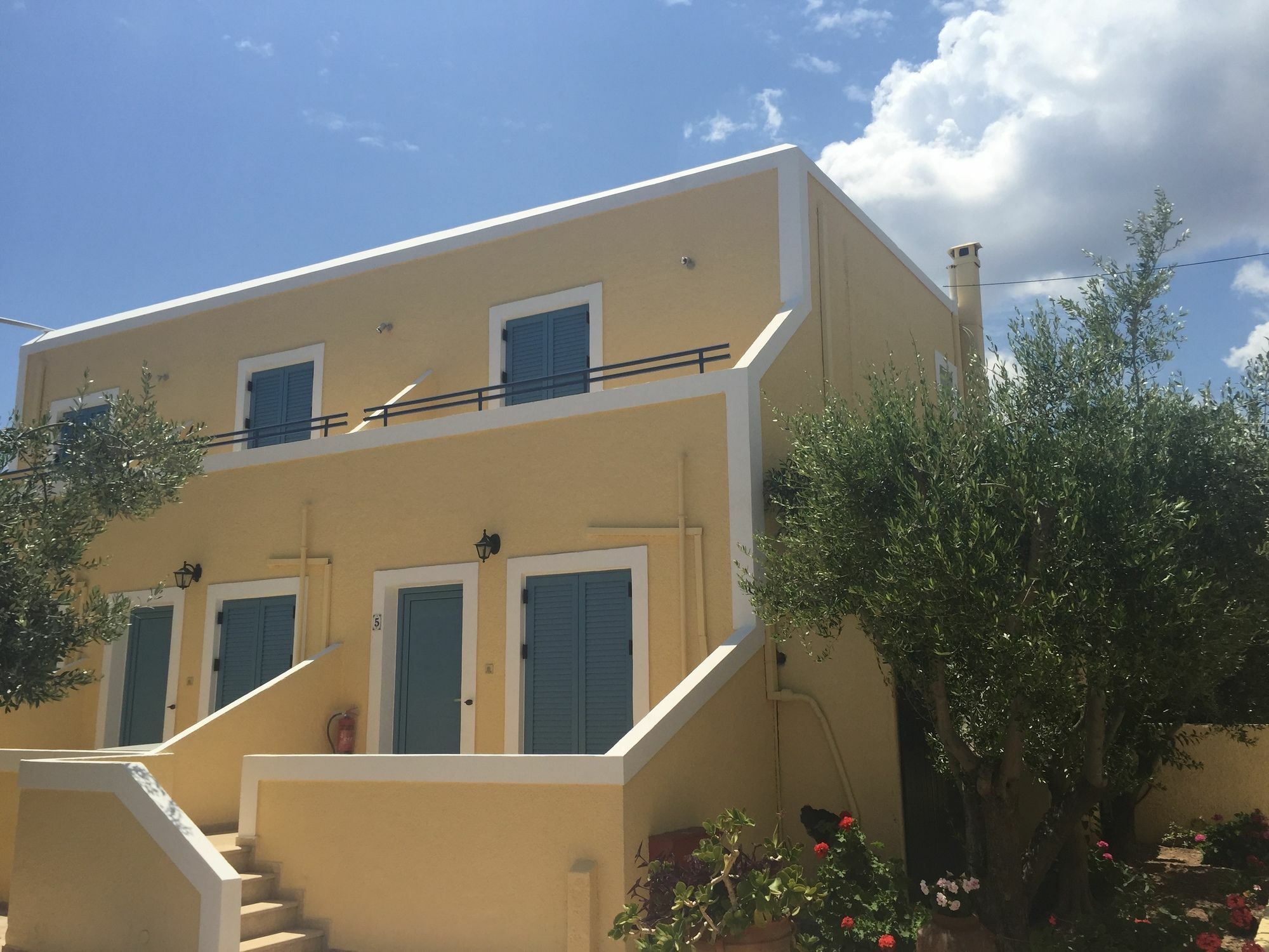 Esperides Maisonettes Agia Marina  Exteriér fotografie