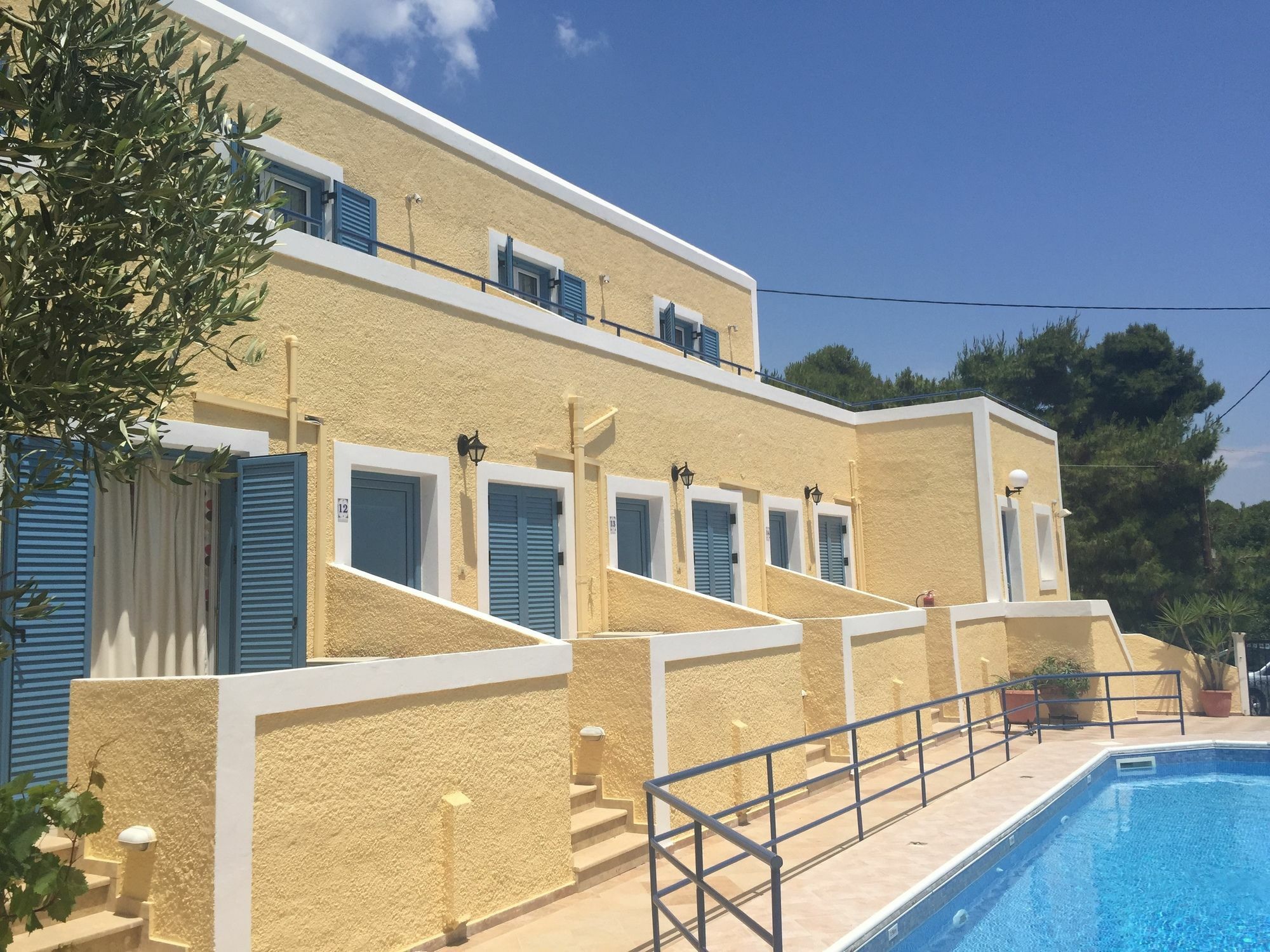 Esperides Maisonettes Agia Marina  Exteriér fotografie